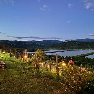 La - ლა ბაიტა 2 Ujarma
